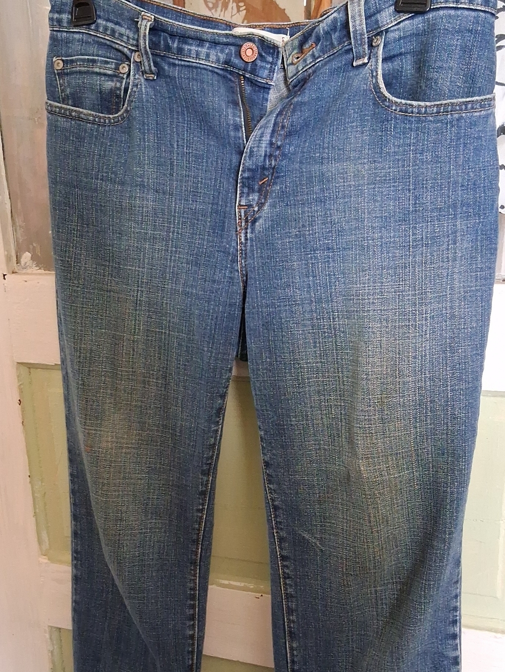 Levi's Women's Flare Jeans in Medium Blue Wash